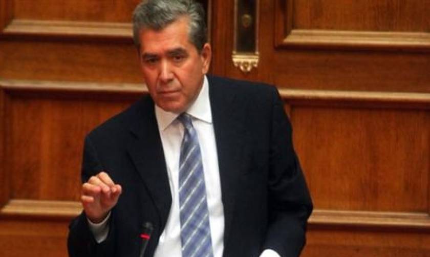 Δημοψήφισμα-Μητρόπουλος: Κανένα ενδεχόμενο αποχώρησης της κυβέρνησης μετά το δημοψήφισμα