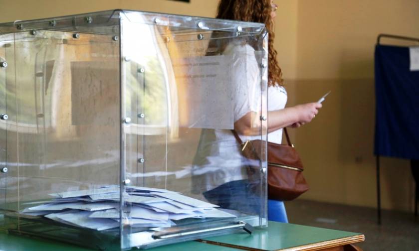 Δημοψήφισμα 2015: Κανονικά διεξάγεται η ψηφοφορία στην Δυτική Ελλάδα