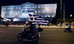 Αποτελέσματα δημοψηφίσματος - Le Monde: Η τύχη της Ευρώπης περνάει μέσα από την Αθήνα