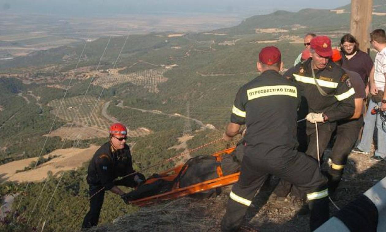 Φωκίδα: Πυροσβέστες απεγκλώβισαν σώο έναν 34χρονο από φαράγγι