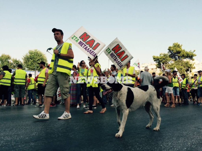 ΔΕΘ 2015: Ξεκίνησε η πορεία των μεταλλωρύχων (photos) 