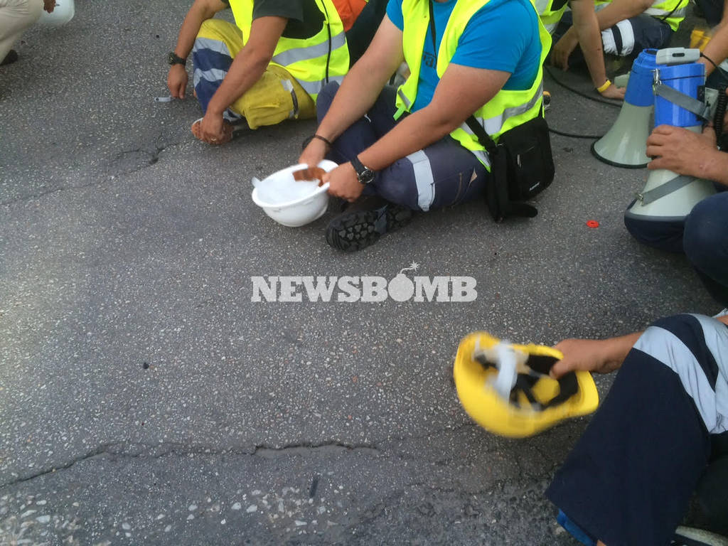 Αποχωρούν από την ΕΡΤ οι μεταλλωρύχοι (photos)