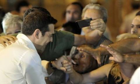 Αποτελέσματα εκλογών 2015: «Ο Τσίπρας πέτυχε το αδιανόητο – Υπέγραψε μνημόνιο και επανεξελέγη»