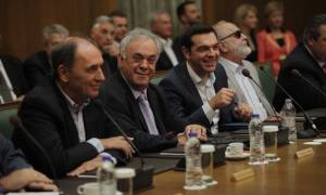 Κυβέρνηση ΣΥΡΙΖΑ: Το μετέωρο βήμα και η σύγκρουση «νέων και παλιών»