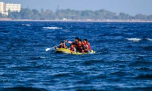 Μυτιλήνη: 18χρονη παραπληγική πρόσφυγας διασώθηκε μέσα από βυθιζόμενη βάρκα