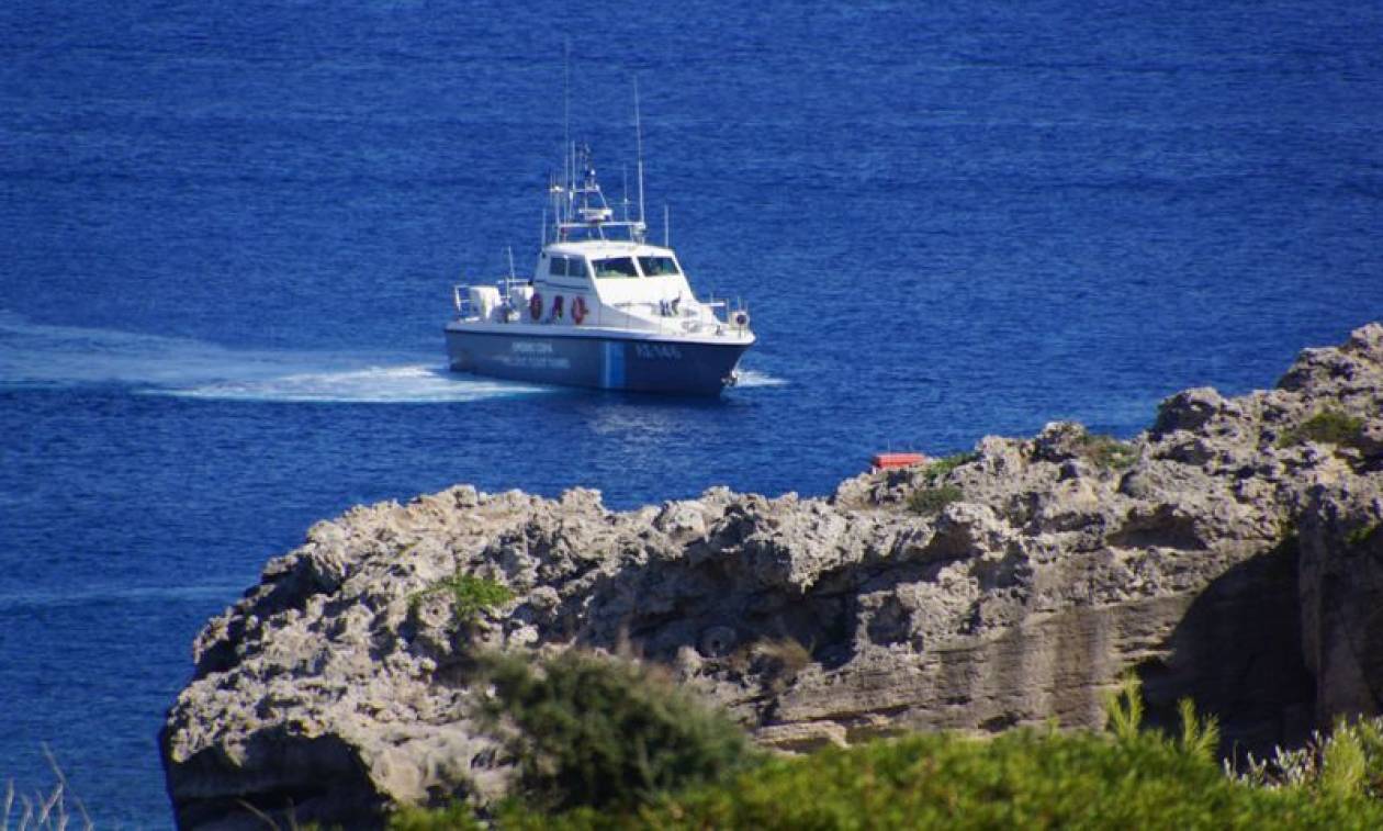 Ηράκλειο: Λαθρεμπορικό εγκατέλειψε μετανάστες στη μέση της θάλασσας