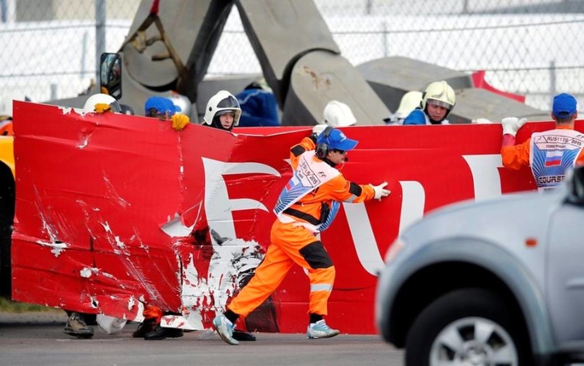F1 Grand Prix Ρωσίας: Σοβαρό ατύχημα για Sainz (photos&Video)