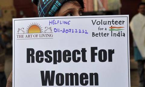 Νέα κτηνωδία στην Ινδία: Ανακρίνουν δύο υπόπτους για το βιασμό και λιθοβολισμό 4χρονης