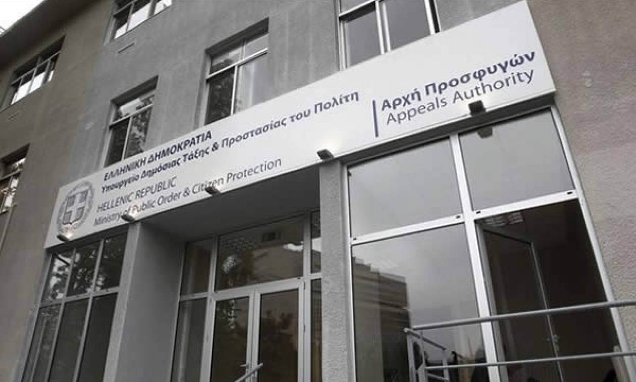 Ανεπιβεβαίωτη παραμένει η πληροφορία για μετεγκατάσταση προσφύγων από την Ελλάδα