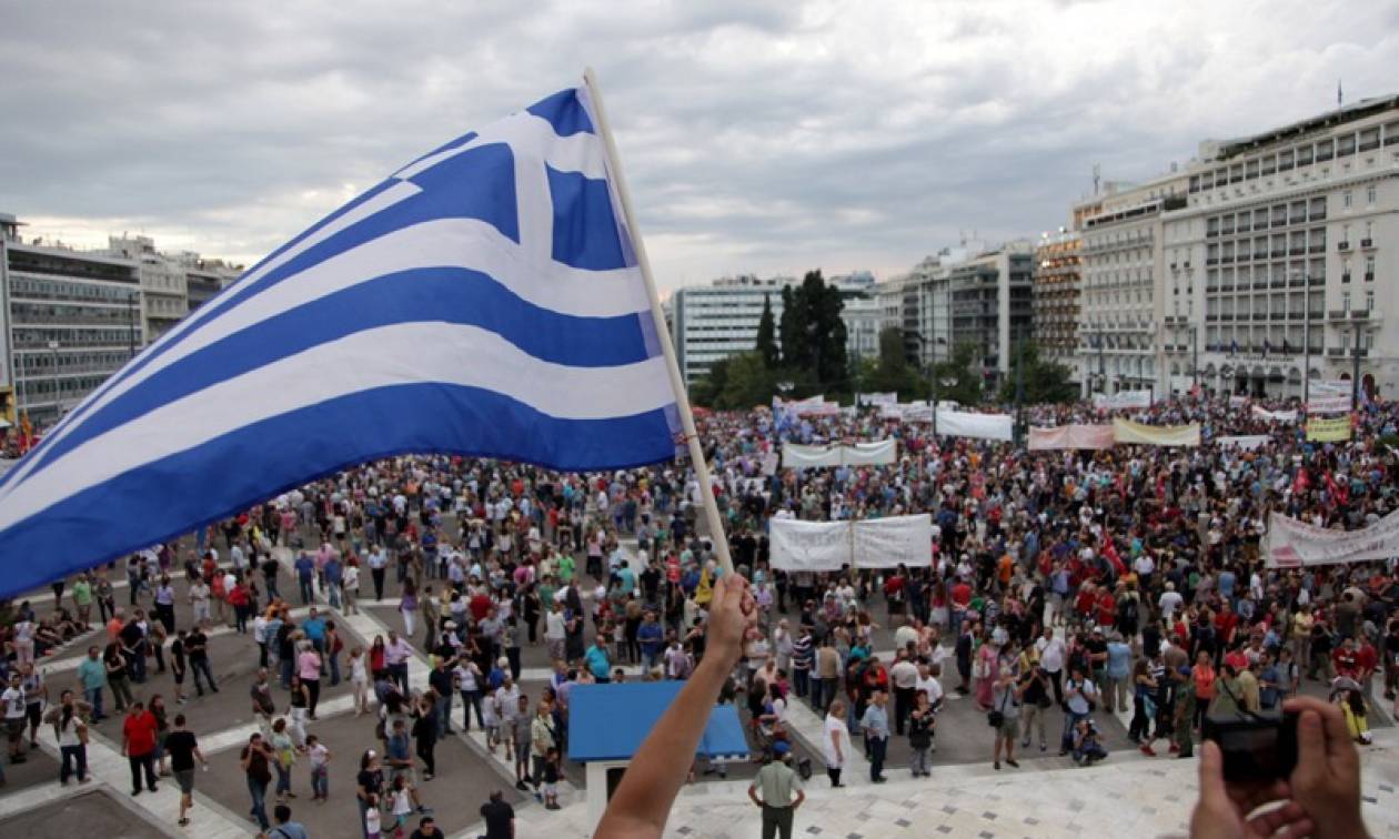 Όλες οι κοινωνικές ομάδες πρέπει να κατεβούν απόψε στο Σύνταγμα