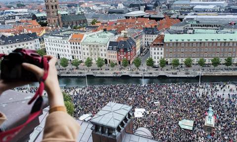 Δανία: Στους δρόμους χιλιάδες διαδηλωτές κατά των περικοπών στην εκπαίδευση