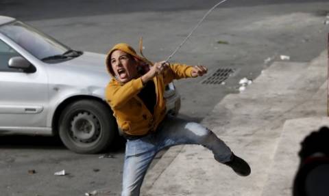 Παλαιστίνιος παρέσυρε Ισραηλινούς συνοριοφύλακες με το αυτοκίνητό του πριν τον σκοτώσουν (video)
