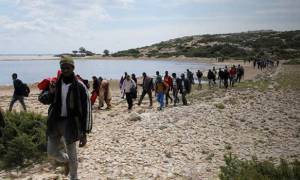 Ανενόχλητοι δρουν οι διακινητές προσφύγων στα τουρκικά παράλια