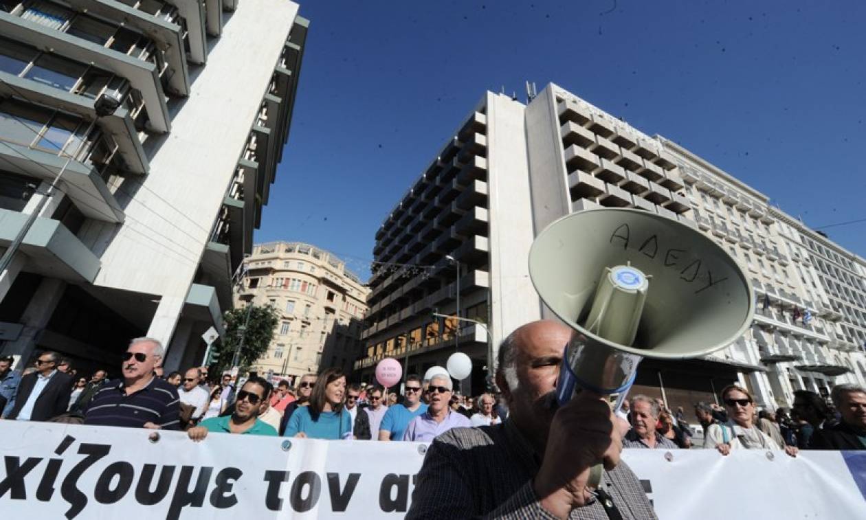 Σε απεργιακό κλοιό σήμερα η χώρα