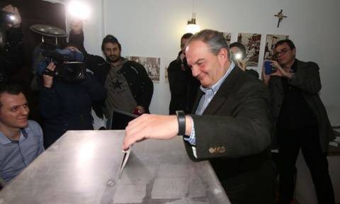 Εκλογές ΝΔ 2ος γύρος: Στη Θεσσαλονίκη ψήφισε ο Κώστας Καραμανλής (photo)