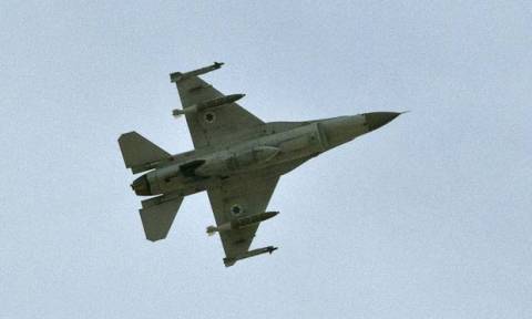 Συντριβή μαχητικού F-16 στη Αριζόνα - Αγνοείται ο πιλότος