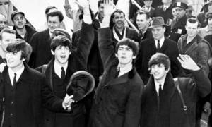 7/2/1964: Οι Beatles φτάνουν για πρώτη φορά στις ΗΠΑ! (video)