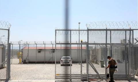 Ανοίγουν ξανά την Αμυγδαλέζα και άλλα έξι Κέντρα Κράτησης Μεταναστών