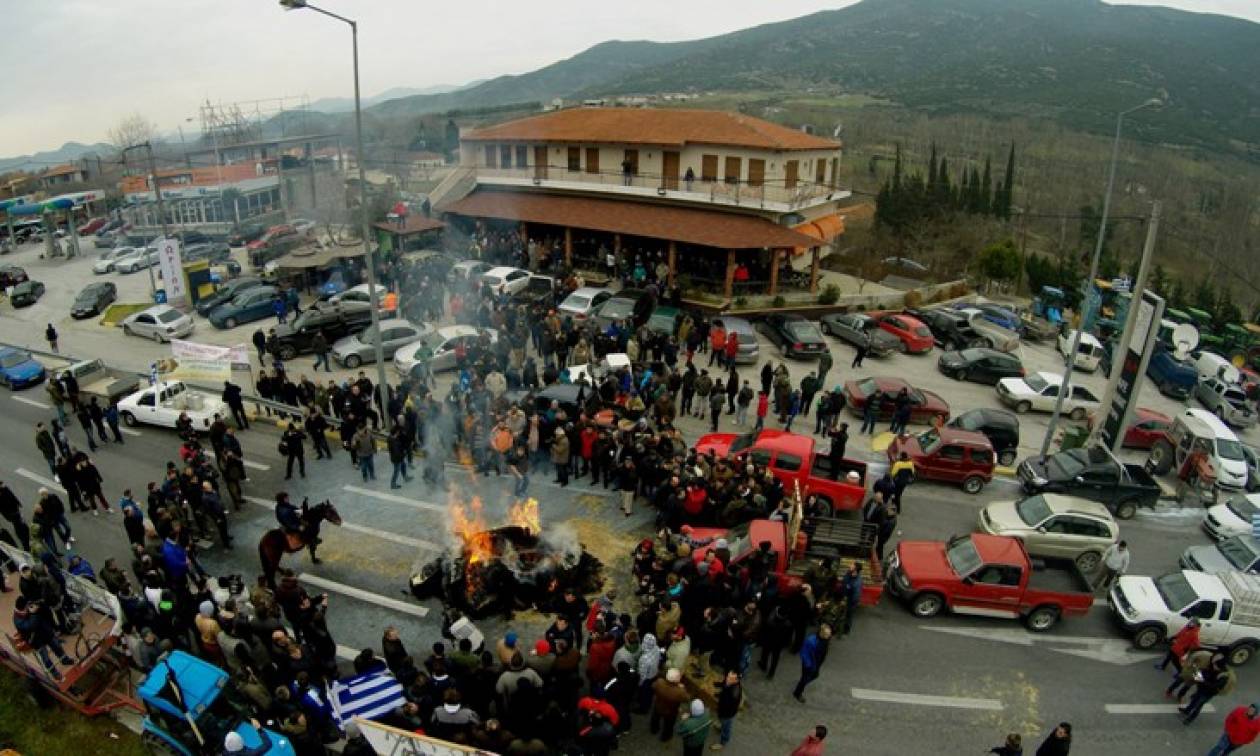 Προσοχή: Οι αγρότες κλείνουν τα Τέμπη – Δείτε τι ώρα θα ανοίξουν πάλι