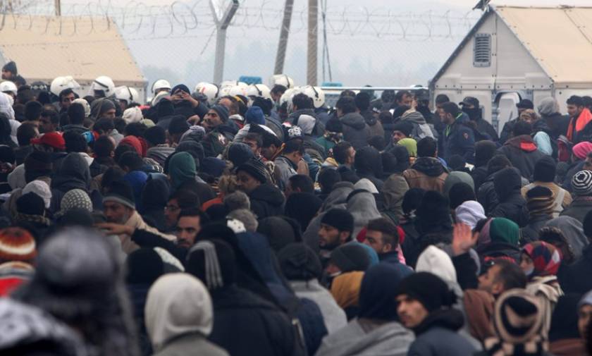 Ειδομένη: Ομαλοποιήθηκε η ροή προσφύγων προς τα Σκόπια