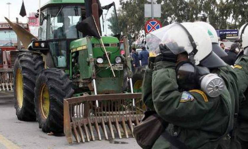 Греческие аграрии: Если полиция решит применить газ, мы ответим средством для борьбы с вредителями