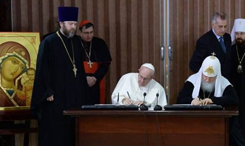 Πατριάρχης Μόσχας και Πάπας ζήτησαν την απελευθέρωση των απαχθέντων Μητροπολιτών