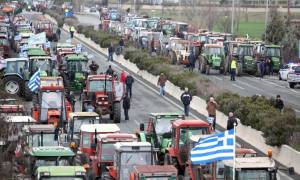 Αγρότες: Ανοιχτή επιστολή εμπόρων για να σταματήσουν οι αποκλεισμοί δρόμων
