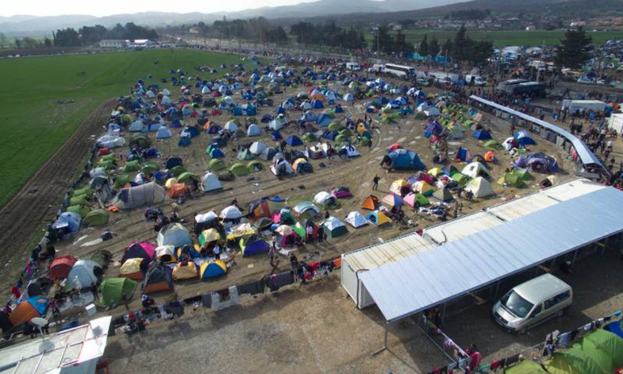 Συγκλονιστικές αεροφωτογραφίες από τους πρόσφυγες στην Ειδομένη