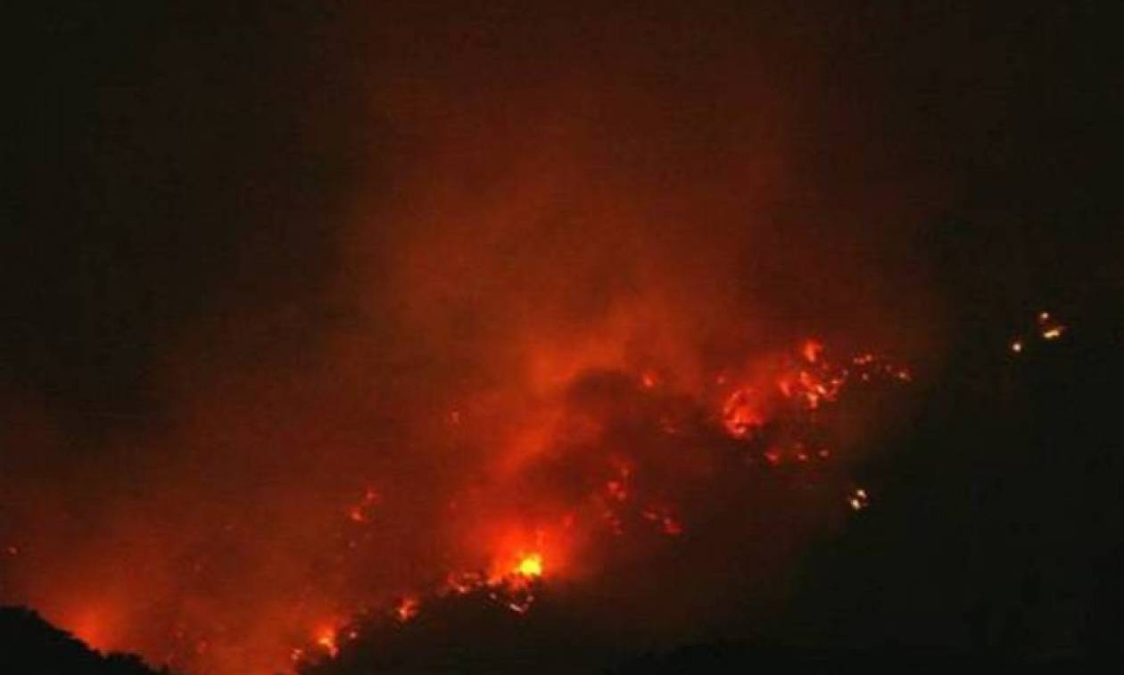 Σε εξέλιξη πυρκαγιά σε περιοχή των Σφακίων