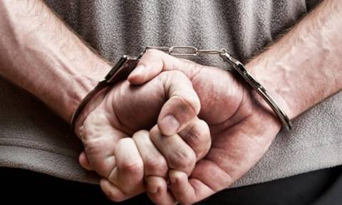 Σπάρτη: Συνελήφθη 50χρονος για κατοχή ναρκωτικών και όπλων