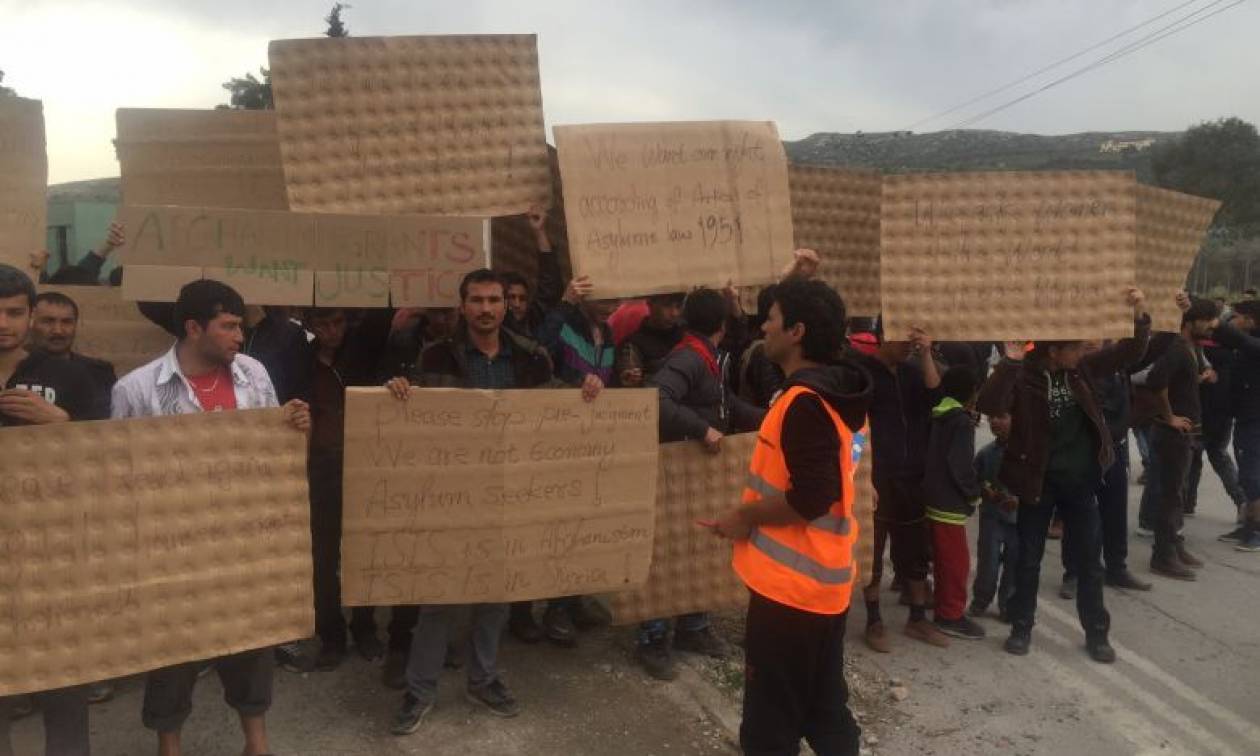 Πορεία διαμαρτυρίας μεταναστών στο Σχιστό