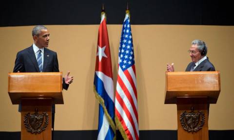 Συνάντηση Ομπάμα - Ραούλ Κάστρο: Κοινός δρόμος παρά τις διαφορές