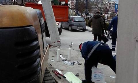 Ιωάννινα: Σε κρίσιμη κατάσταση δύο εργάτες που χτυπήθηκαν από ρεύμα (photos - video)