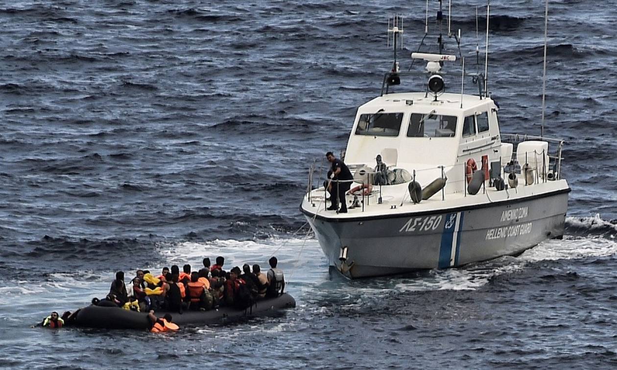 Στα όρια ψυχικής κατάρρευσης οι λιμενικοί - Αυξάνονται τα ασυνόδευτα παιδιά που φθάνουν στα νησιά