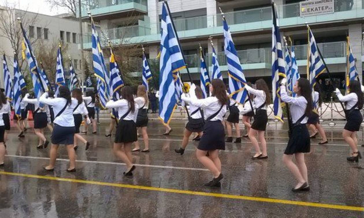 «Καταργούνται οι παρελάσεις από τον Οκτώβριο»