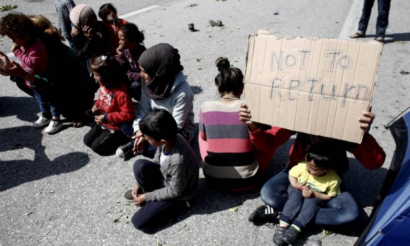 Διαμαρτυρία προσφύγων: Χωρίς προβλήματα η κίνηση των οχημάτων στη Ε.Ο. Θεσσαλονίκη - Ευζώνων