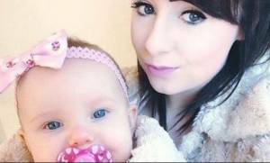 Μητέρα θυσίασε τη ζωή της για να σώσει την ενός έτους κόρη της