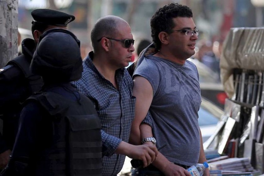 Αίγυπτος: Δακρυγόνα και συλλήψεις στην ογκώδη διαδήλωση στο Κάιρο 