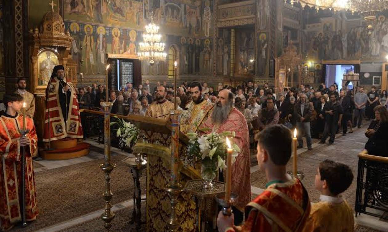 H Ακολουθία του Ακαθίστου Ύμνου στην Καλαμάτα (video)