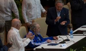 Κούβα: Σπάνια εμφάνιση του «πατέρα της επανάστασης» Φιντέλ Κάστρο
