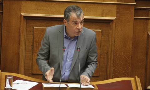 Βουλή - Θεοδωράκης: Ο αριστερός λαϊκισμός σας, παρά τη στολή παραλλαγής, γεννά νέες ανασφάλειες