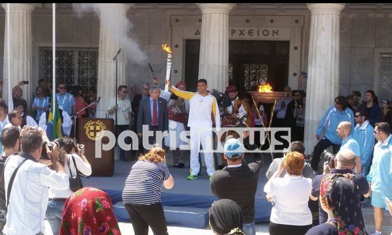 Ολυμπιακή Φλόγα: Θερμή υποδοχή στον Πύργο (pics&vid)