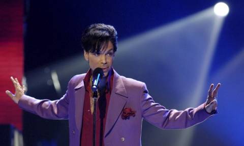 Prince: H τελευταία δημόσια εμφάνιση του τραγουδιστή πριν το θάνατό του (photo)
