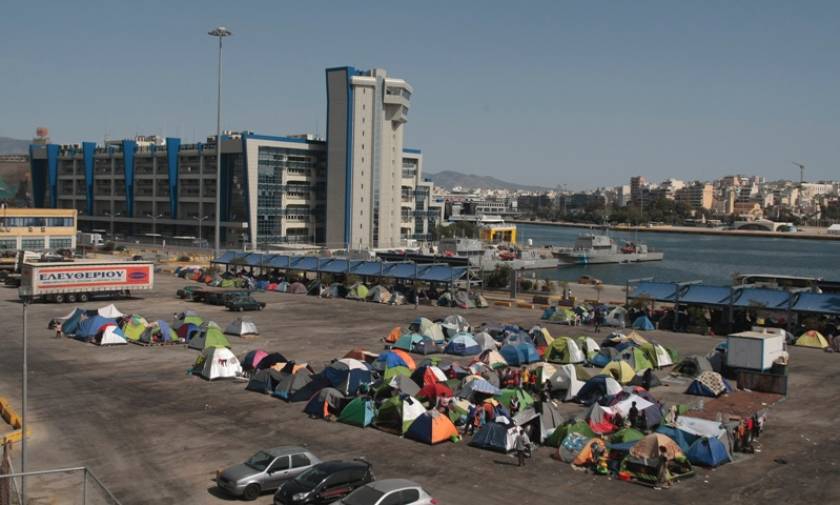 Συμπλοκές μεταξύ προσφύγων στο λιμάνι του Πειραιά