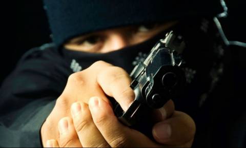Τρόμος στο Ηράκλειο: Εισέβαλλαν με όπλα σε αγροτικό συνεταιρισμό - «Πάγωσε» η υπάλληλος