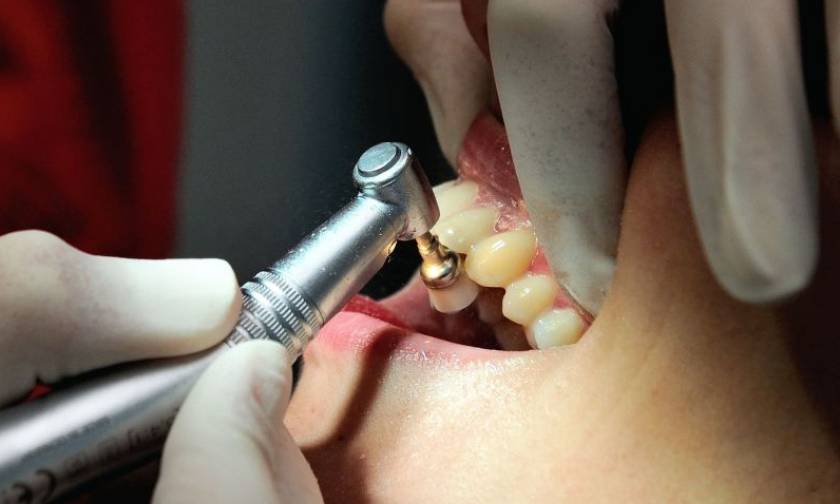 Γαλλία: Στη φυλακή για οχτώ χρόνια ο «Οδοντίατρος του Τρόμου» κατηγορούμενος για βασανιστήρια (Vid)