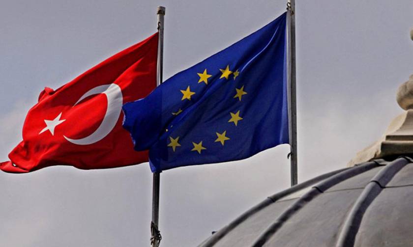 Πέρασε ο εκβιασμός των Τούρκων – Η Ευρώπη καταργεί τη βίζα