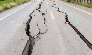 Ισχυρή σεισμική δόνηση συγκλονίζει το Μεξικό