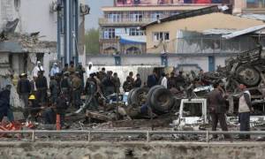 Αφγανιστάν: Τουλάχιστον 50 νεκροί από σύγκρουση λεωφορείων με βυτιοφόρο