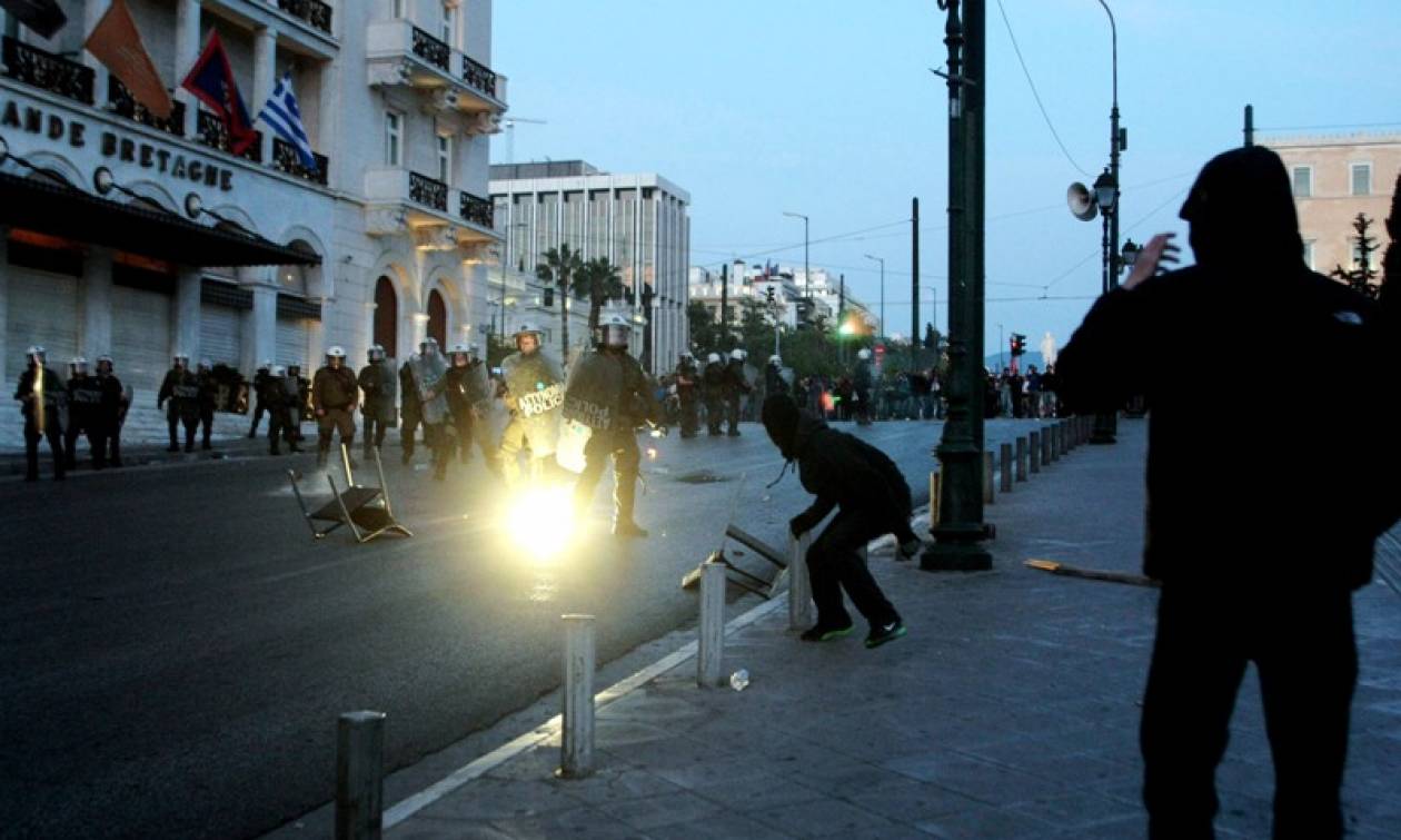 Επίθεση της ΑΔΕΔΥ στην κυβέρνηση για τα χθεσινά επεισόδια στο Σύνταγμα